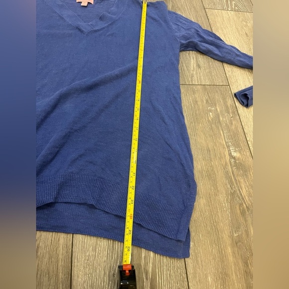 Lilly Pulitzer Blaine Tunic Sweater in Bekon Blue Linen / Cotton Blend Medium - Picture 8 of 9